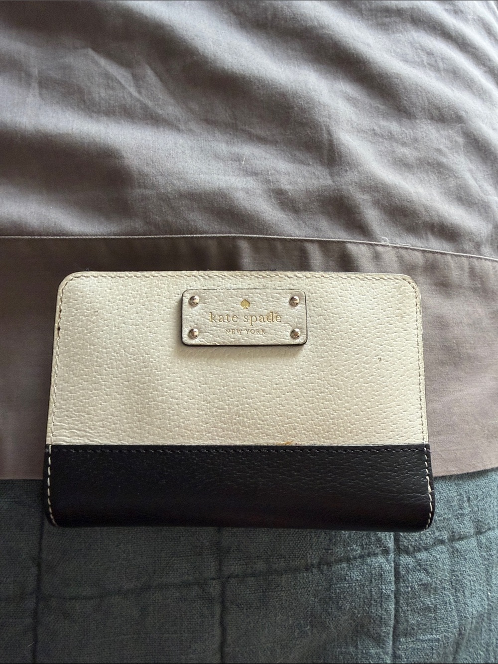 kate spade Cream and Black Bicolor Compact Wallet